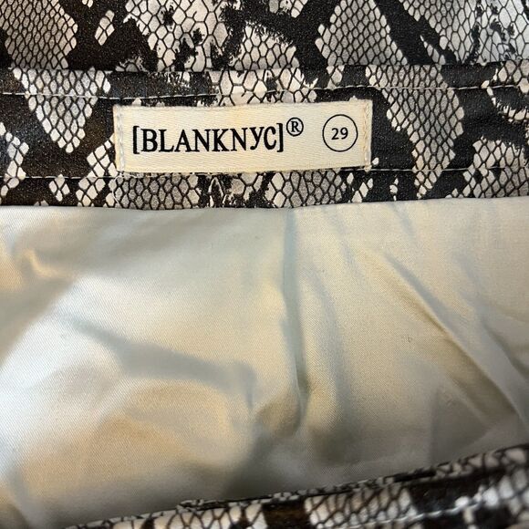BlankNYC Mini Skirt Womens Size 29 Faux Leather Snakeskin Print Moto Zip Up - Picture 2 of 10